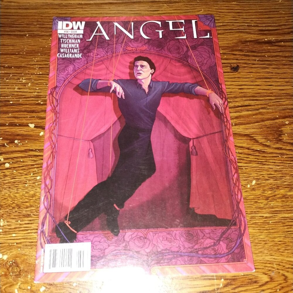 Angel #38 (IDW Comics, 2010)